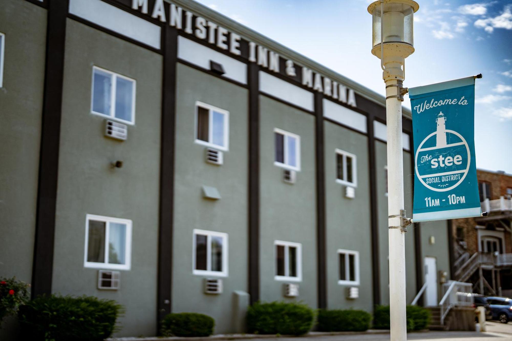 Manistee Inn & Marina Exterior foto